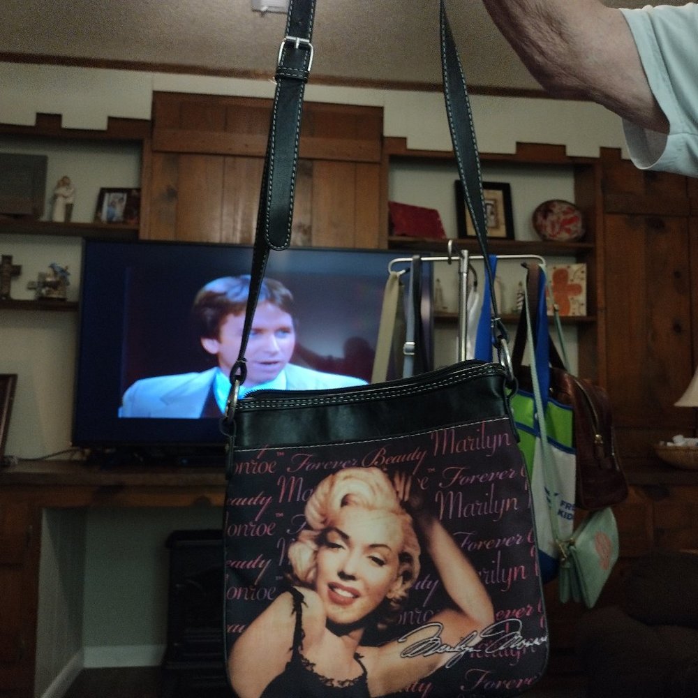 Marylin monroe crossbody